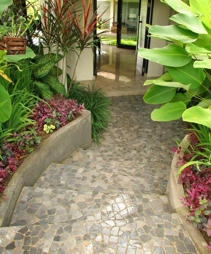 random tumbled outdoor tile