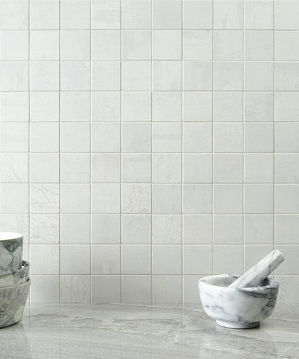 light-silver-2x2-tiles mosaic tile close