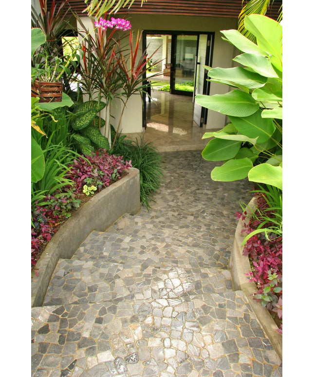 random tumbled outdoor tile