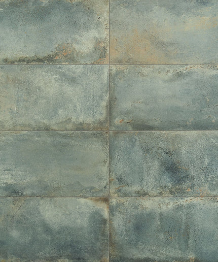 Pattern of blue and brown tiles