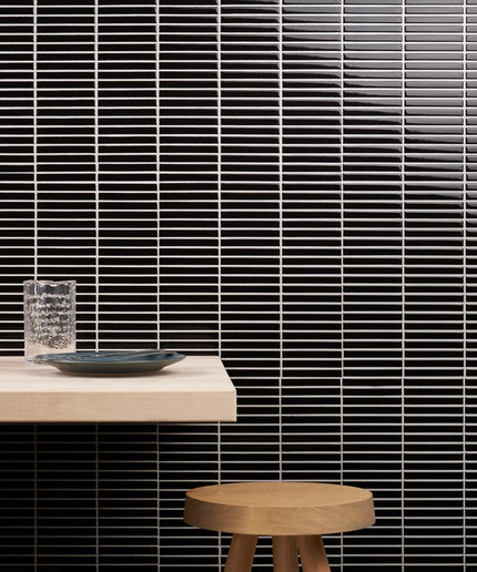 black-glossy-tri-stacked-tile-walls-mosaic