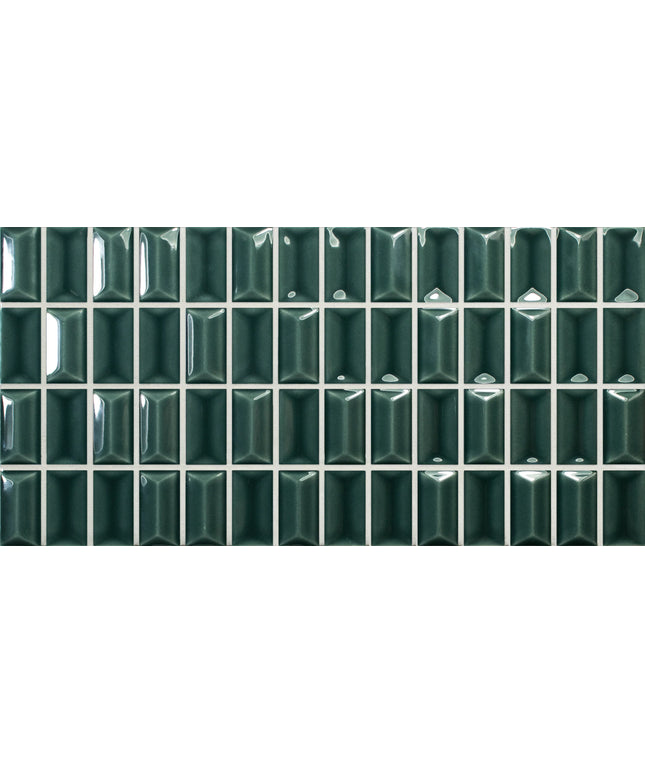diamond-emerald-gloss Green glass mosaic tile pattern