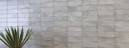 dyroy-grey-wall-tile-background