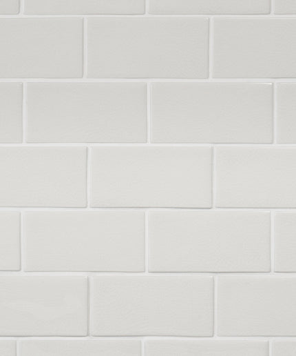 glacier-white-baroque-crackled-glass-tile-piece-3x6