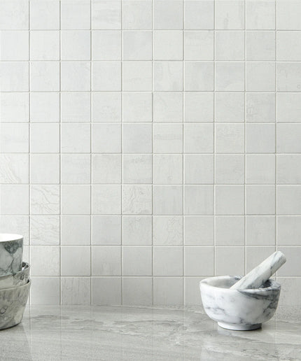 light-silver-2x2-tiles mosaic tile close