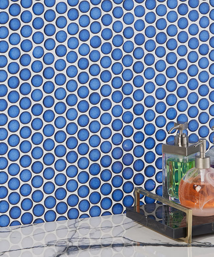 midnight-polished-penny-round-denim-mosaic-tile-walls