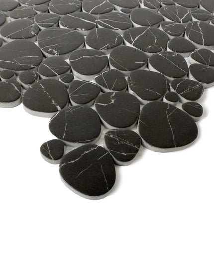 nero-glass-mosaic-tile-pebbles