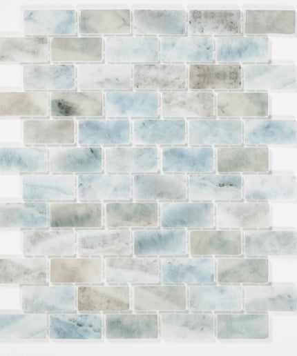offset-1x2_Maris_Salt_Mist_pool_tile