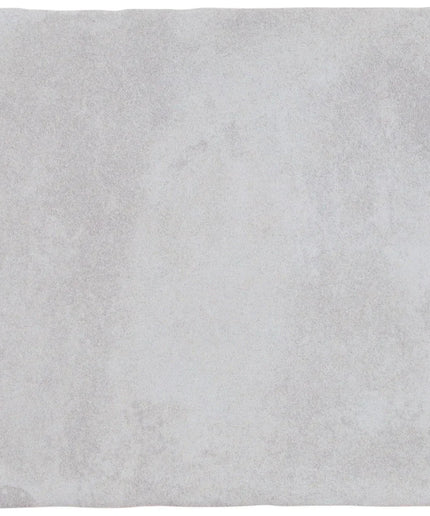 Solid light gray color swatch
