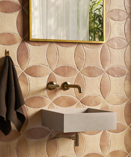 terracotta-peach-3x8-petal-6x6-tile-Chamartin-walls